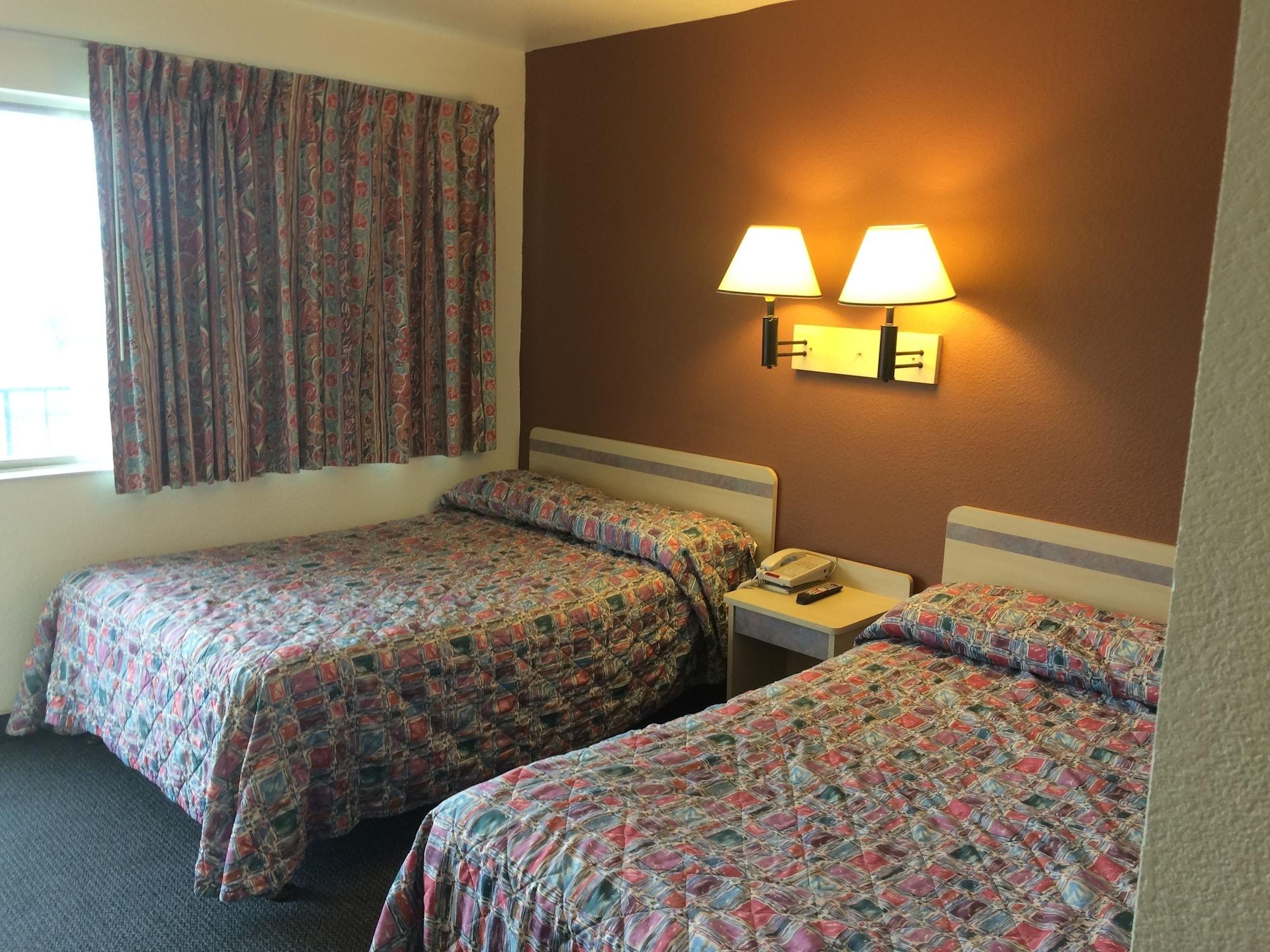 Travelodge By Wyndham Raton Εξωτερικό φωτογραφία